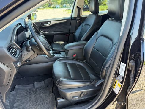 Used 2022 Ford Escape SEL FWD image 3