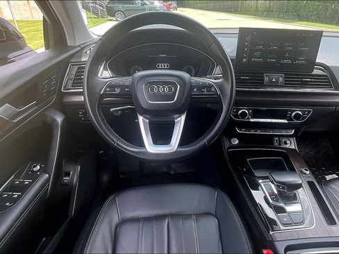 Used 2021 Audi Q5 2.0T Premium Plus w/ Premium Plus Package AWD/4WD image 7