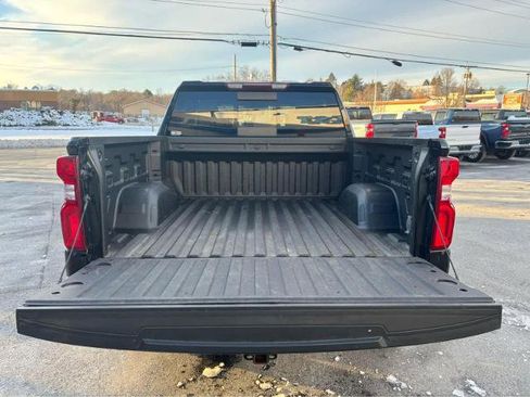 Used 2022 Chevrolet Silverado 1500 LTZ w/ LTZ Convenience Package II AWD/4WD image 8