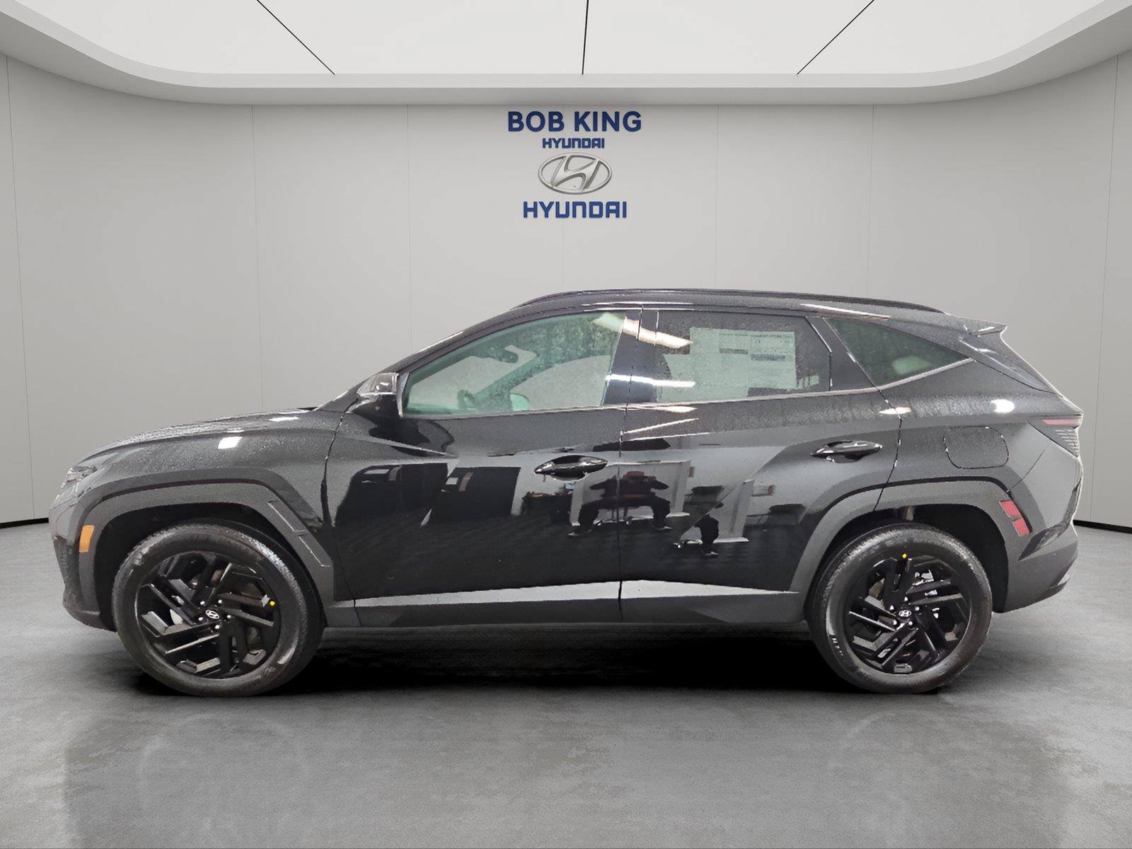 New 2026 Hyundai Tucson Limited AWD/4WD image 2