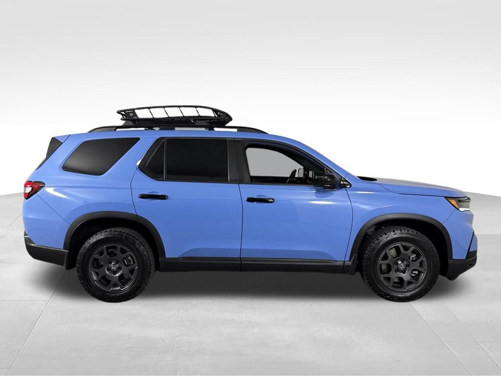 Used 2023 Honda Pilot TrailSport image 5