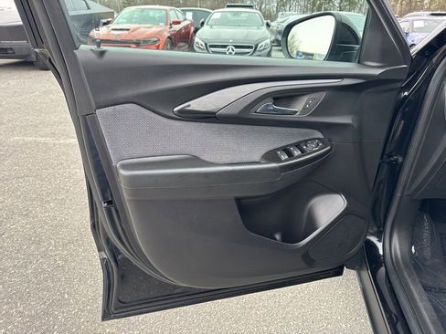 Used 2023 Chevrolet TrailBlazer LT w/ Convenience Package image 24