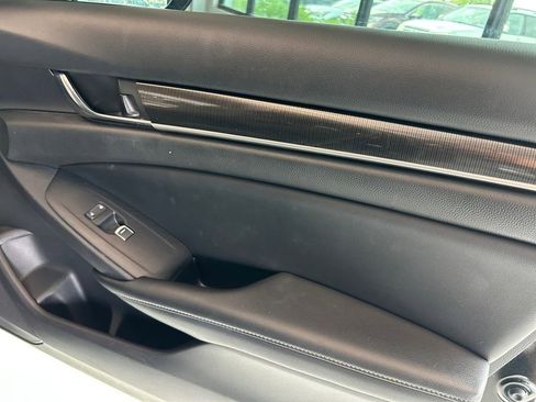 Used 2021 Honda Accord Sport image 19