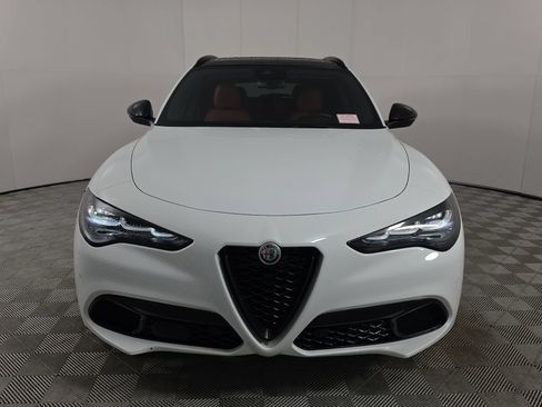 Used 2024 Alfa Romeo Stelvio Veloce AWD/4WD image 2
