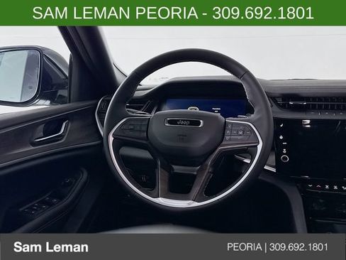 New 2026 Jeep Grand Cherokee L 4WD image 11