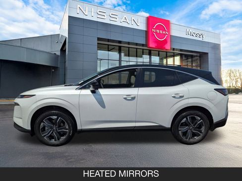 New 2025 Nissan Murano SL image 9