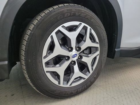 Used 2019 Subaru Forester Premium w/ All-Weather Package AWD/4WD image 31