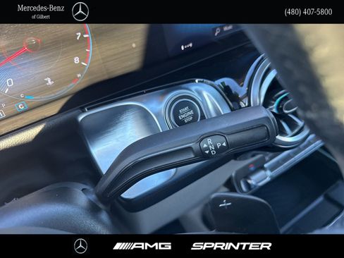 Used 2023 Mercedes-Benz GLB 250 image 29