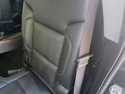 Used 2018 GMC Yukon SLT AWD/4WD image 40