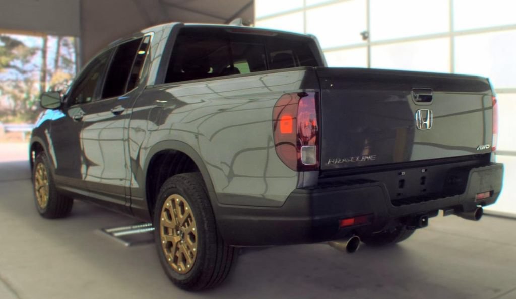 Used 2023 Honda Ridgeline RTL image 2