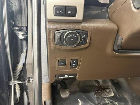 Used 2021 Ford F450 King Ranch w/ King Ranch Ultimate Package image 24