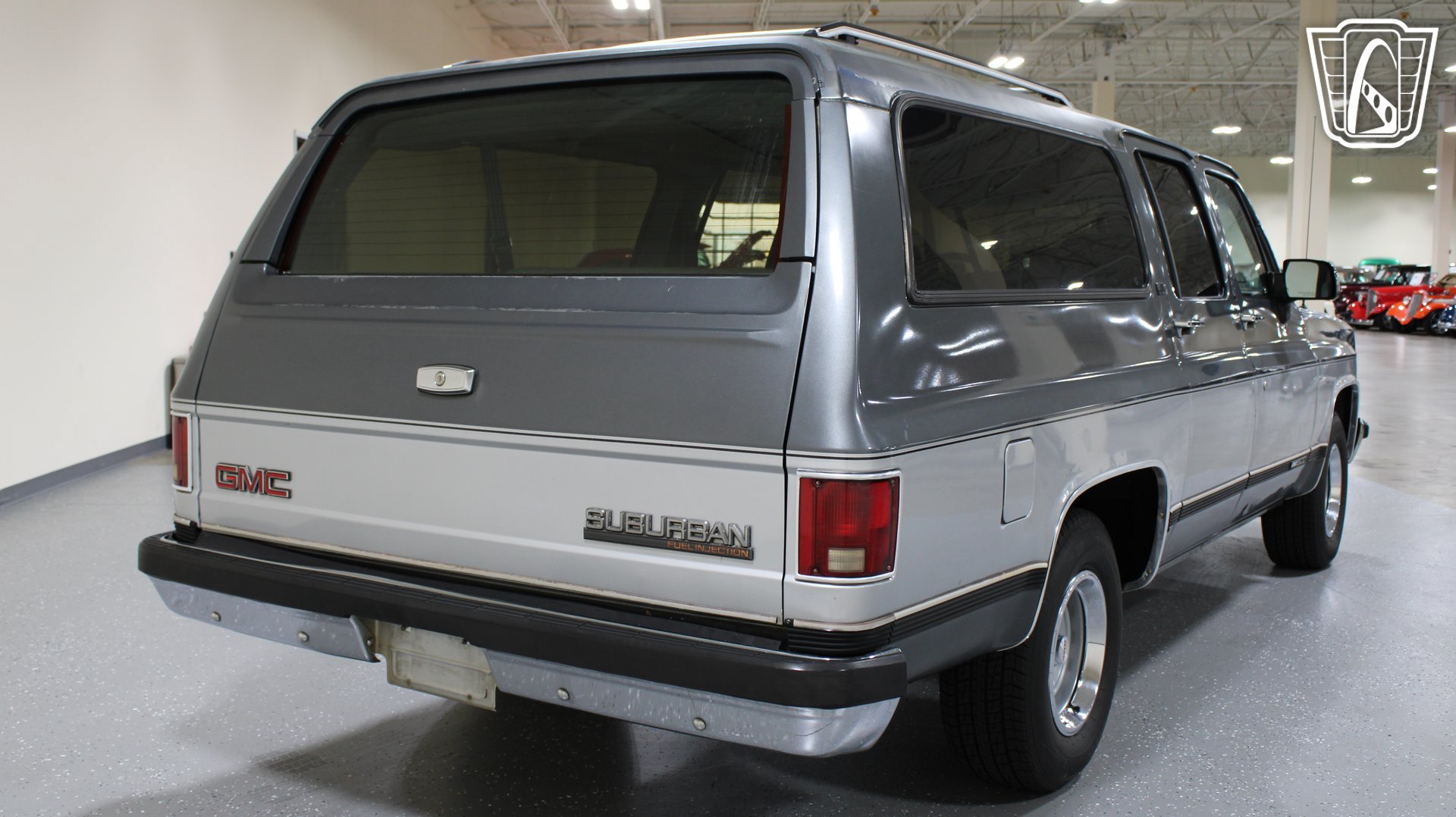 Used 1990 GMC Suburban 2WD image 31