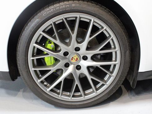 Certified 2023 Porsche Panamera 4 w/ Premium Package image 13