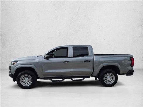 Used 2024 Chevrolet Colorado W/T RWD image 8
