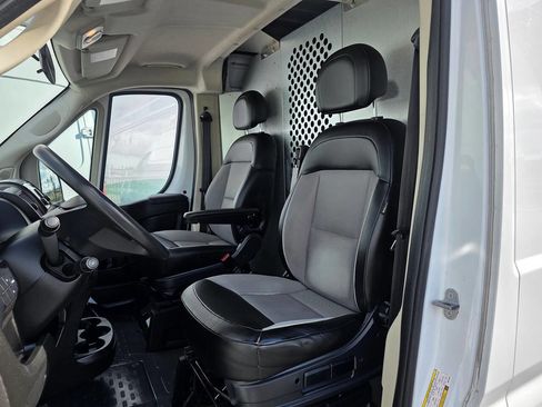 Used 2021 RAM ProMaster 2500 image 11