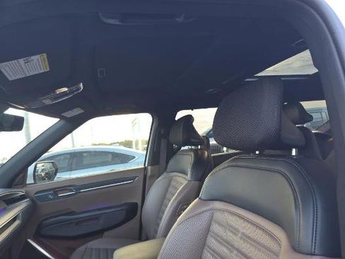 Certified 2025 Kia EV9 Land image 17