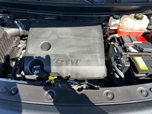 Used 2023 Buick Enclave Essence w/ Trailering Package, 5000 lbs. FWD image 10