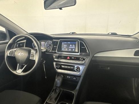 Used 2018 Hyundai Sonata SE FWD image 22