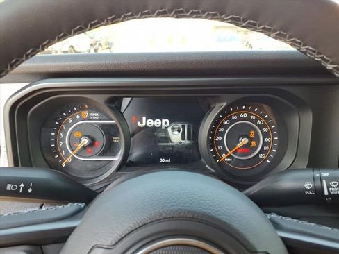 New 2026 Jeep Gladiator Sport AWD/4WD image 15