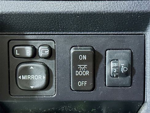 Used 2017 Toyota Tundra 1794 Edition image 10