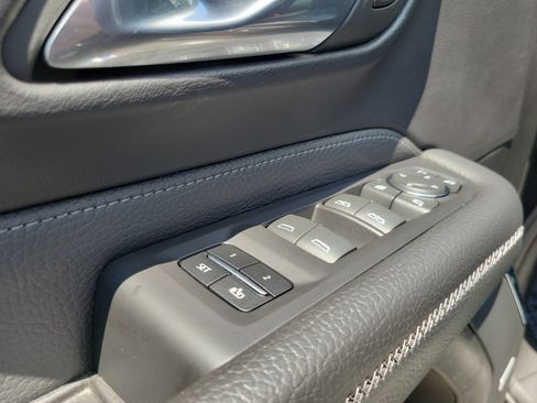 Used 2024 GMC Yukon XL Denali w/ Advanced Technology Package AWD/4WD image 28
