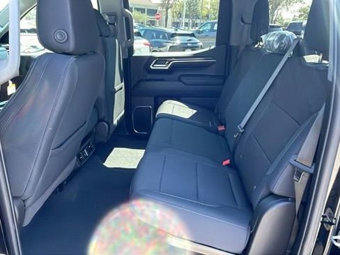 Used 2024 Chevrolet Silverado 1500 LT RWD image 12