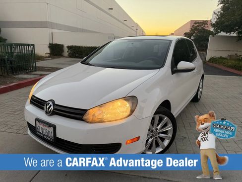 Used 2010 Volkswagen Golf 2-Door image 4