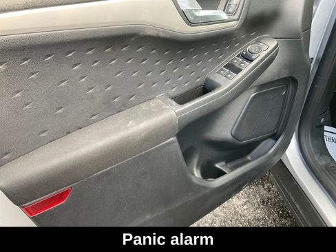 Used 2020 Ford Escape SE image 13