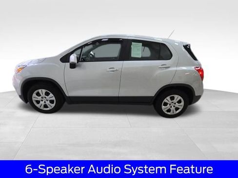 Used 2017 Chevrolet Trax LS image 4