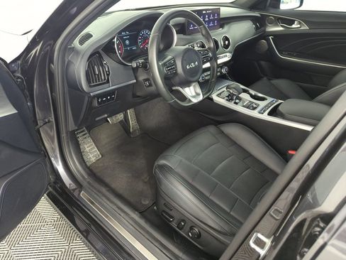 Used 2023 Kia Stinger GT2 RWD image 11