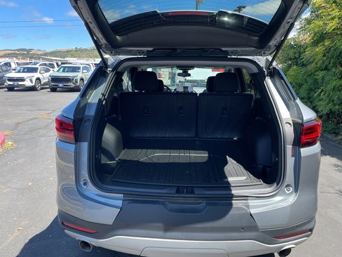 Used 2025 Chevrolet Blazer LT w/ Midnight/Sport Edition image 51