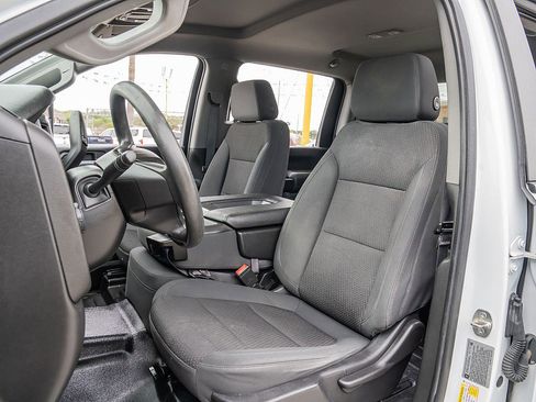 Used 2021 Chevrolet Silverado 2500 W/T w/ WT Convenience Package image 11