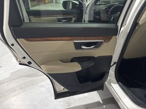 Used 2019 Honda CR-V EX image 18