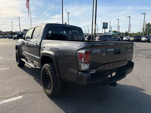 Used 2021 Toyota Tacoma TRD Off-Road w/ Technology Package AWD/4WD image 6
