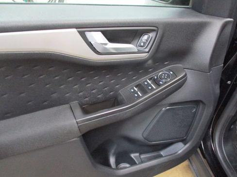 Used 2020 Ford Escape SE AWD/4WD image 8
