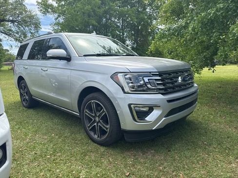 Used 2019 Ford Expedition Limited w/ Texas Edition Package image 3