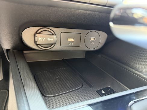 Certified 2025 Hyundai Elantra SEL FWD image 35