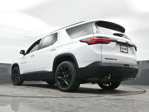 Used 2023 Chevrolet Traverse LT image 52