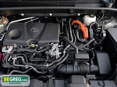 Used 2021 Toyota Venza XLE w/ Softex Package AWD/4WD image 17