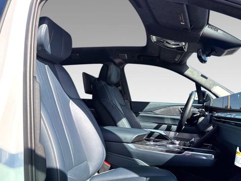 New 2025 Cadillac Escalade IQ Luxury 2 AWD/4WD image 15