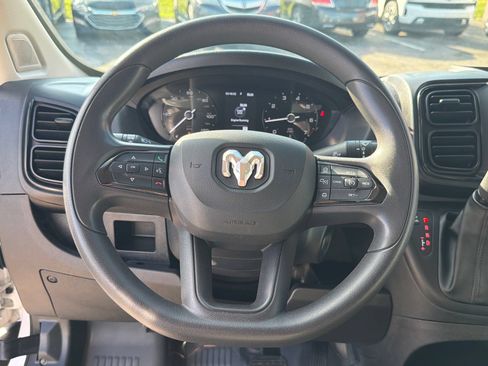 Used 2024 RAM ProMaster 2500 w/ Convenience Group FWD image 17