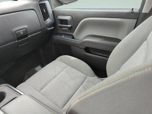 Used 2017 Chevrolet Silverado 1500 Custom w/ Custom Convenience Package image 22