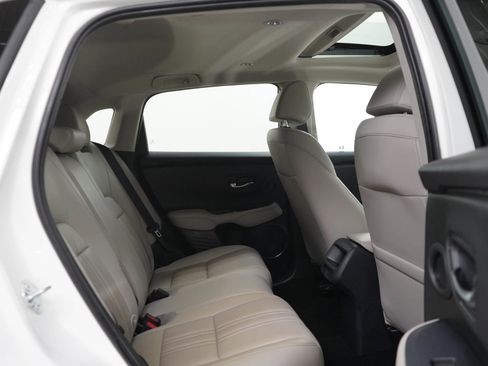 Used 2025 Honda HR-V EX-L image 12