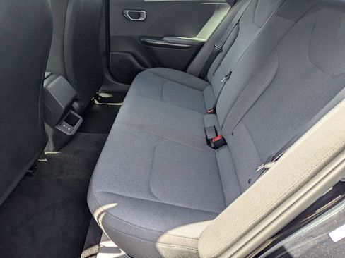 Used 2025 Kia K4 FWD image 25