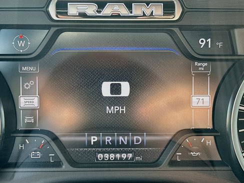Used 2021 RAM 1500 Laramie AWD/4WD image 18