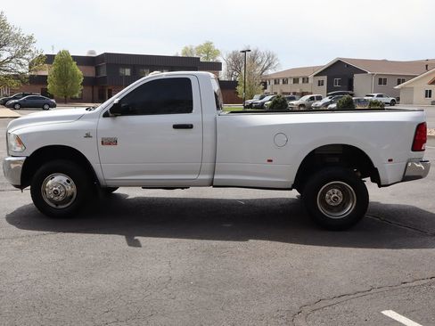 Used 2012 RAM 3500 ST w/ Chrome Appearance Group image 9