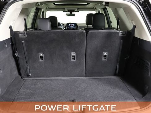 Used 2024 Nissan Pathfinder SL w/ SL Premium Package FWD image 14