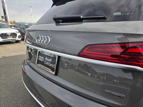 Used 2025 Audi Q5 2.0T Premium Plus w/ Premium Plus Package AWD/4WD image 15