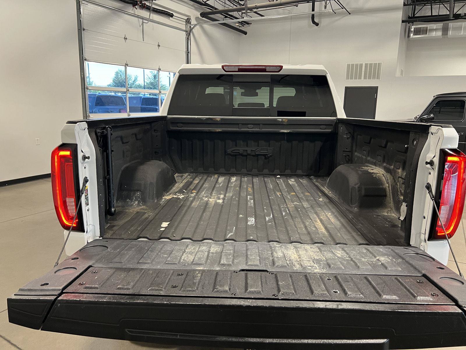 Used 2023 GMC Sierra 1500 AT4 w/ AT4 Preferred Package AWD/4WD image 40