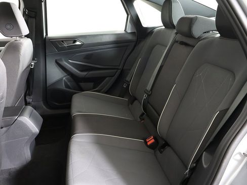 Used 2025 Volkswagen Jetta Sport image 31